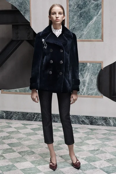 Look 12